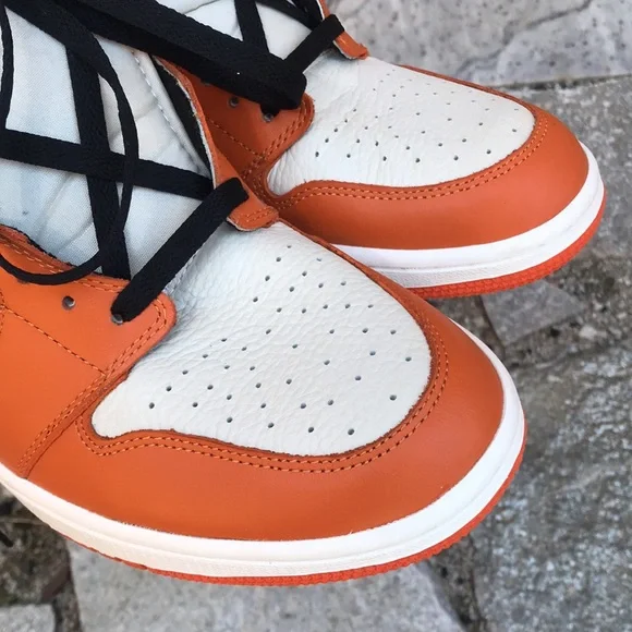 Air Jordan 1 Retro High OG 'Shattered Backboard Away' - Picture 10 of 17